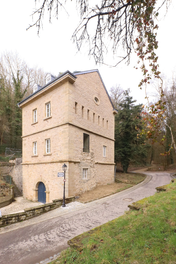 Hielepaart - Réaffectation de la porte du Grünewald en bureaux