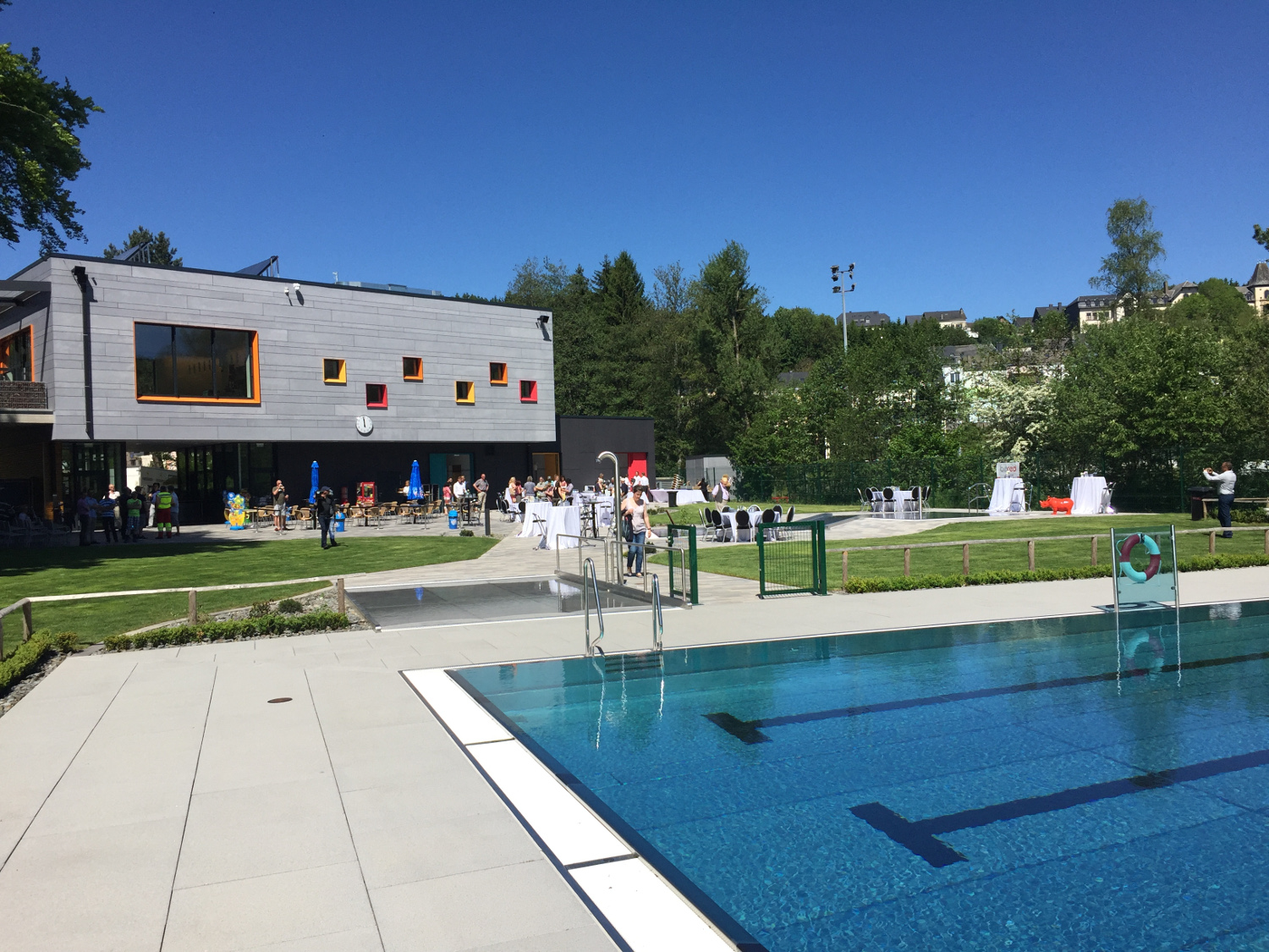 Construction d'un nouveau bâtiment fonctionnel et d'une piscine ouverte au camping « Walensbongert » à Troisvierges 