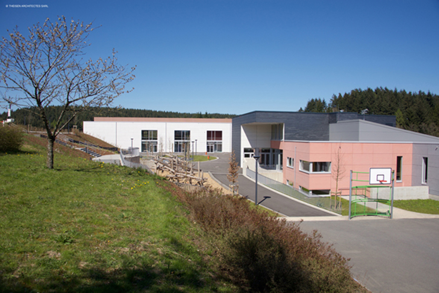 Extension du centre sportif et scolaire
