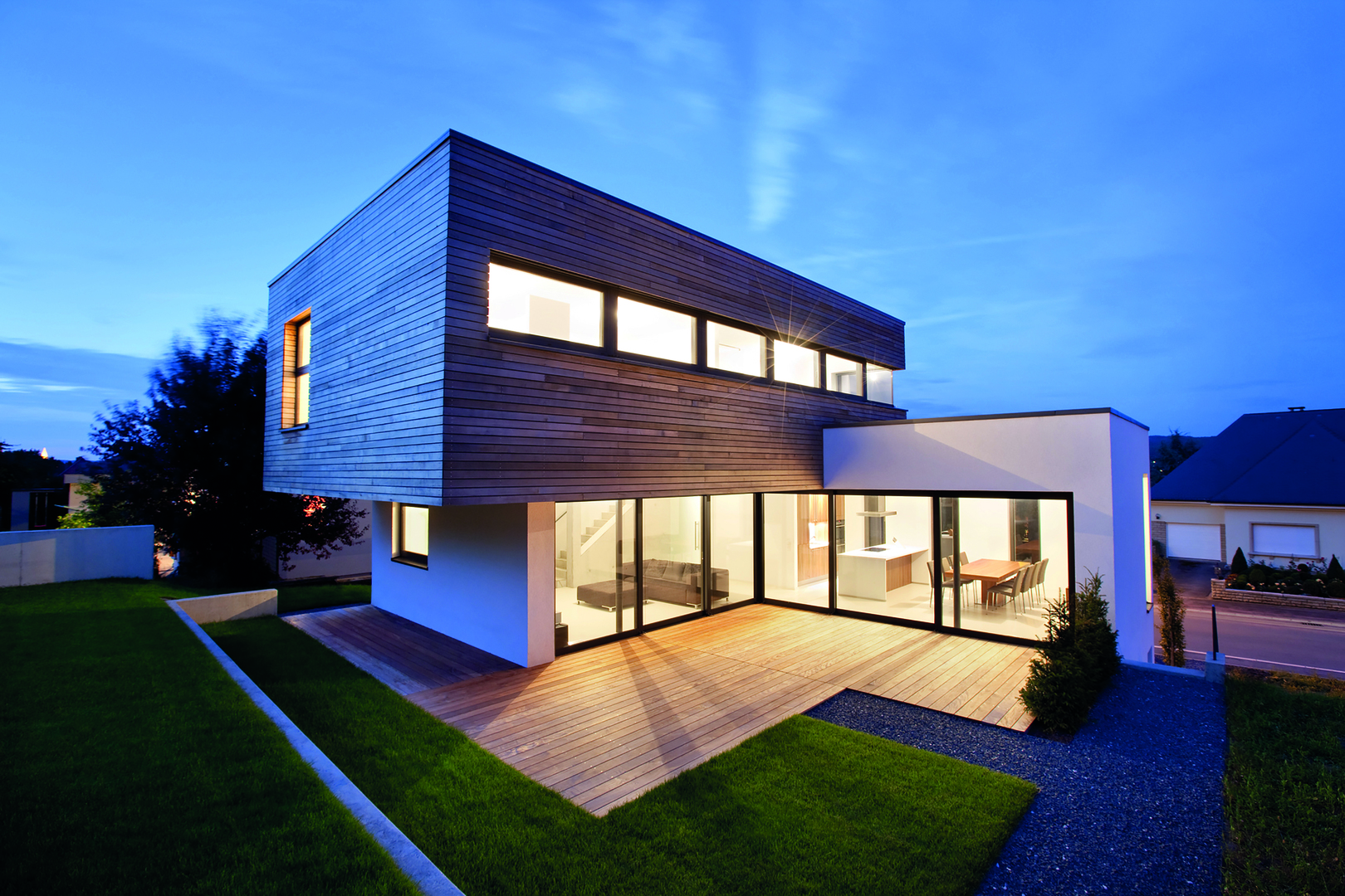 Copyright : Steve Troes MAISON WT