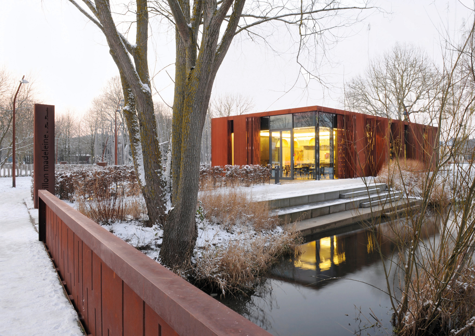 Copyright : Linda Blatzek Photography PAVILLON MADELEINE