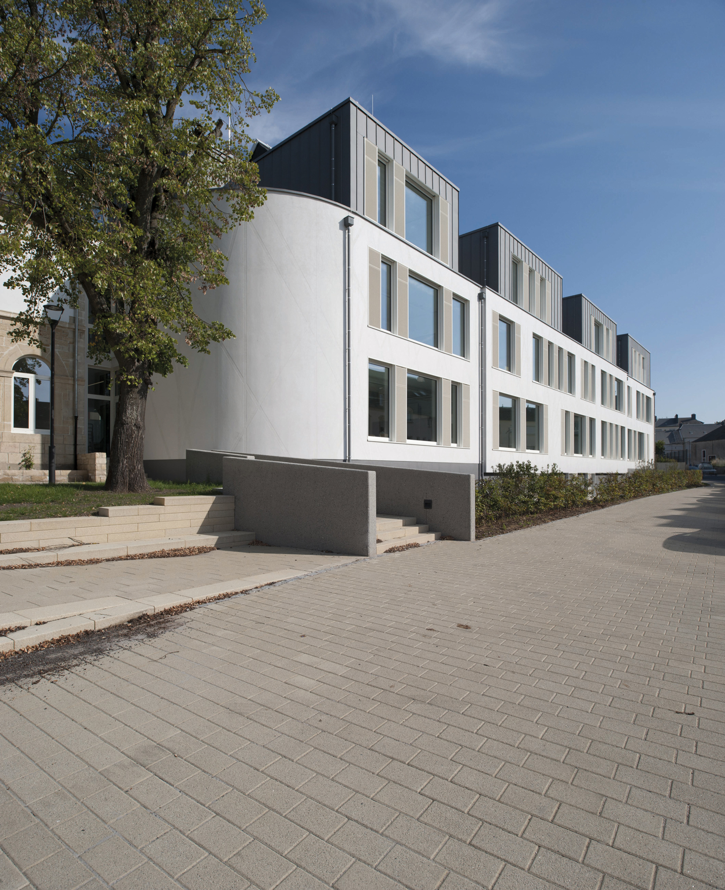 LYCÉE TECHNIQUE POUR PROFESSIONS DE SANTÉ
