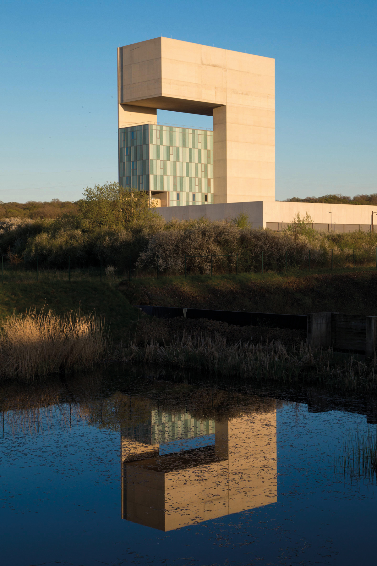 CHÂTEAU D’EAU ET ATELIERS