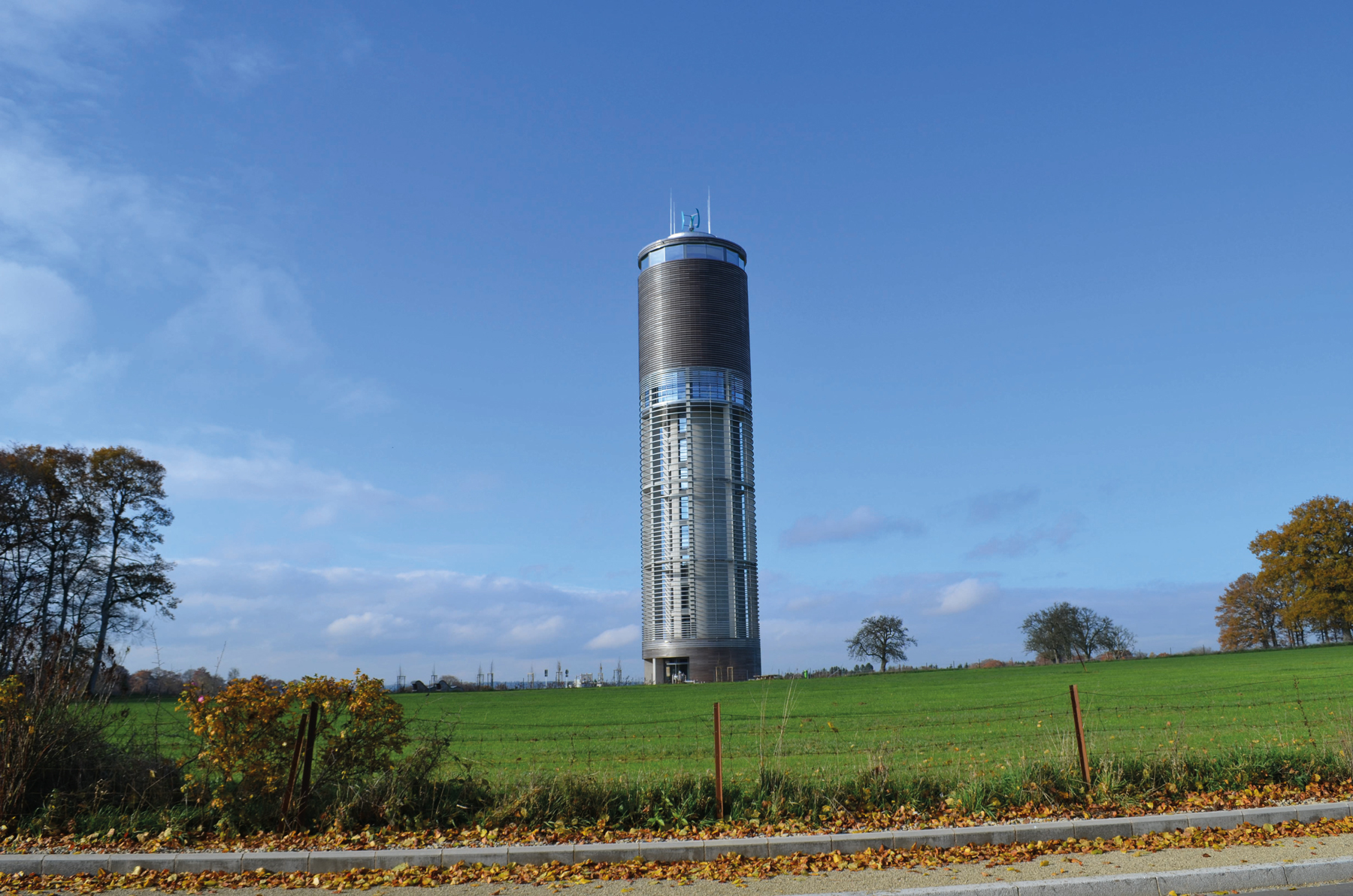 AQUA-TOWER